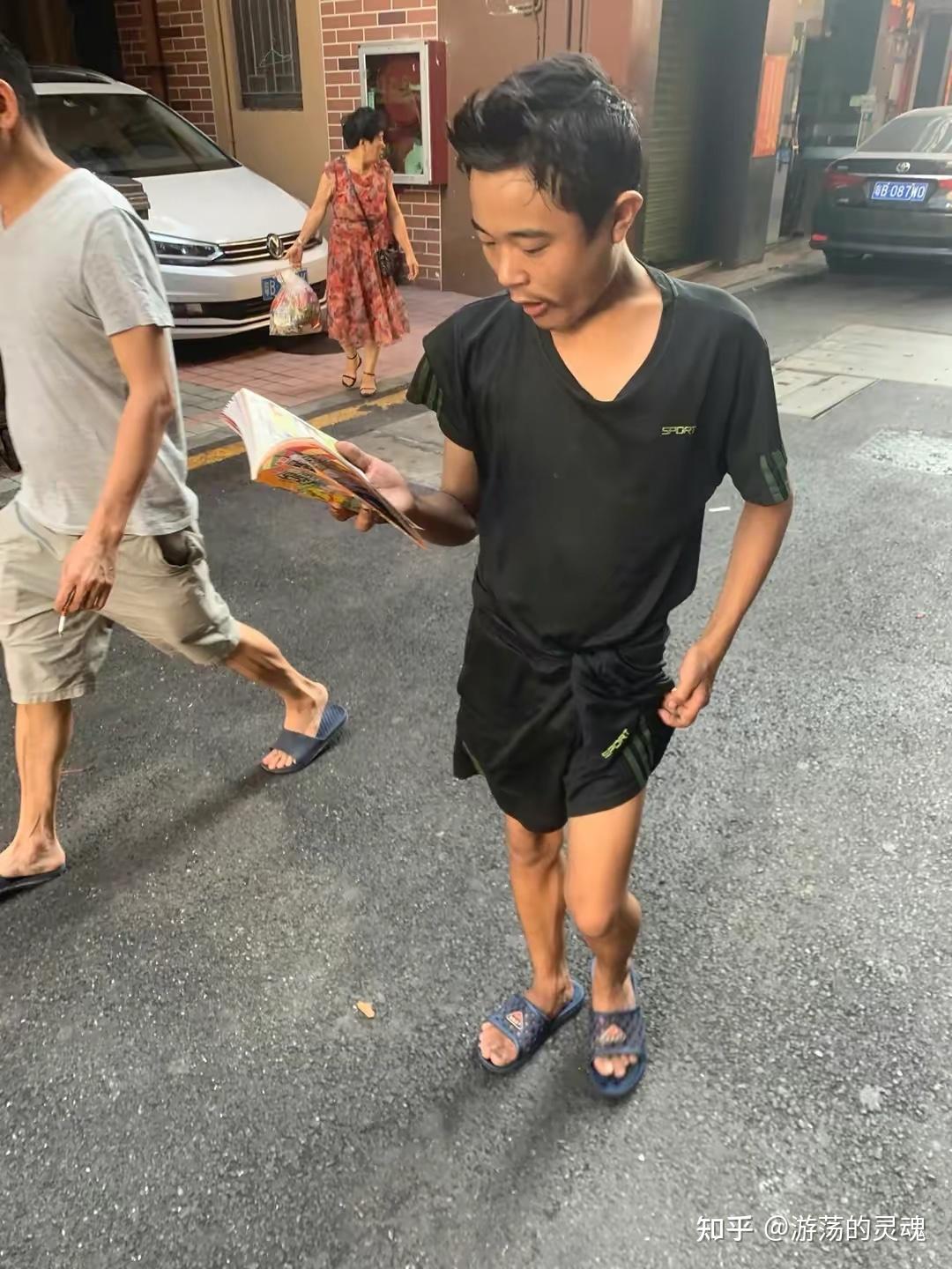 野蠻流浪漢手機版野蠻流浪漢無敵版無限子彈在線玩